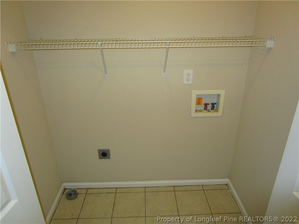 4328 Rocinta Court Hope Mills, NC 28348 - Photo 27 of 39 a view of a small room