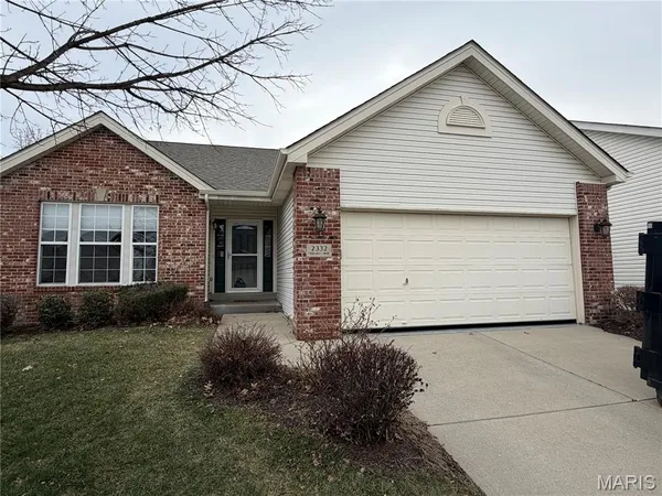 $380,000 | 2332 Four Lakes Drive, Belleville, IL 62220