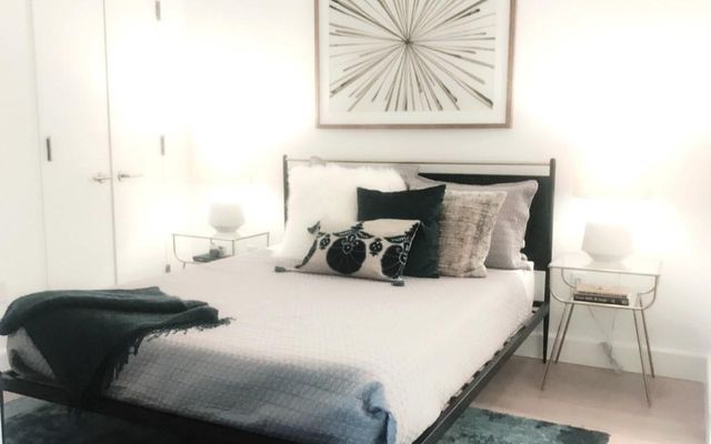 $689,000 | 100 Lovejoy Wharf, Unit 9Q, Boston, MA 02114