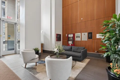 $299,000 | 1400 South Michigan Avenue, Unit 1001, Chicago, IL 60605