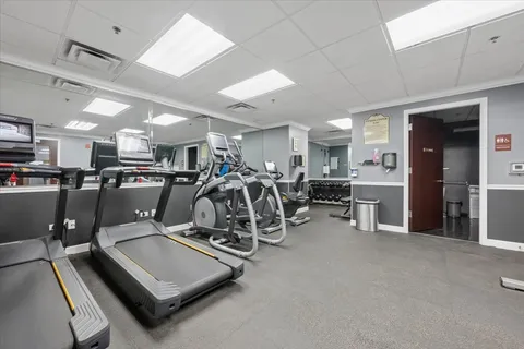 $299,000 | 1400 South Michigan Avenue, Unit 1001, Chicago, IL 60605