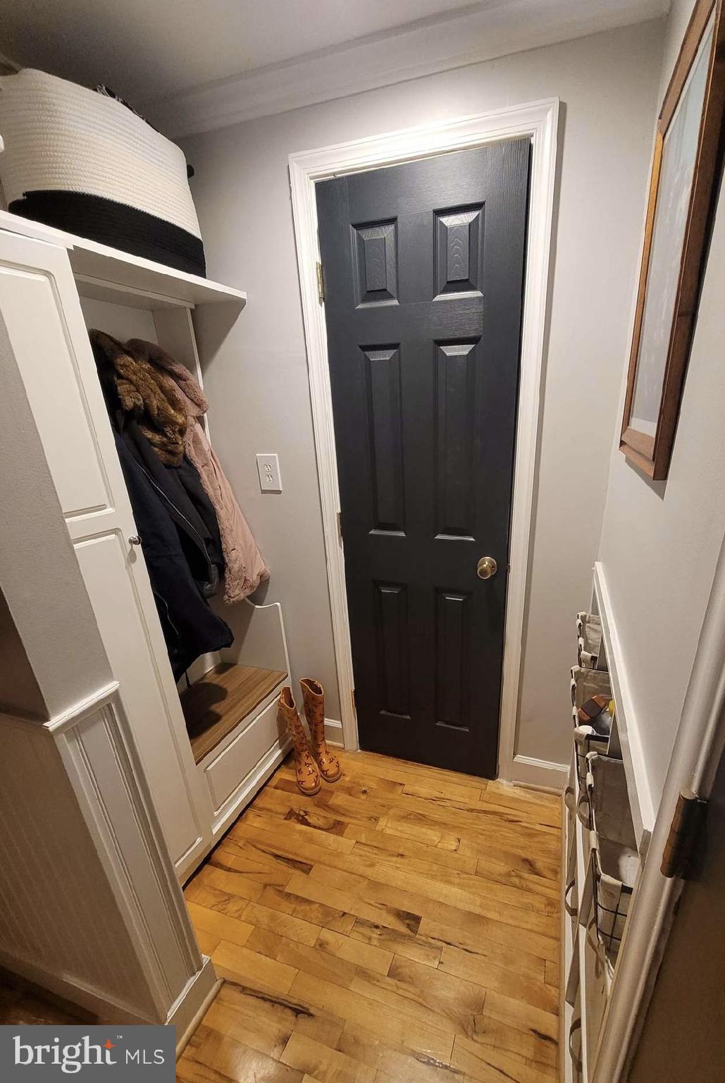 4825 Cap Stine Road Frederick, MD 21703 - Photo 11 of 52 Mud room/entry from garage