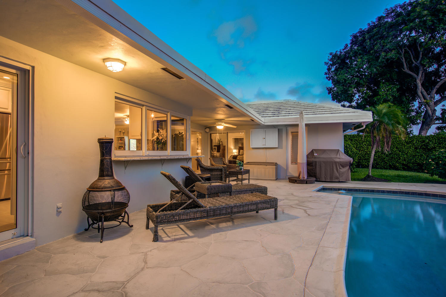 1295 Sycamore Terrace Boca Raton, FL 33486 - Photo 23 of 32 Patio/Pool