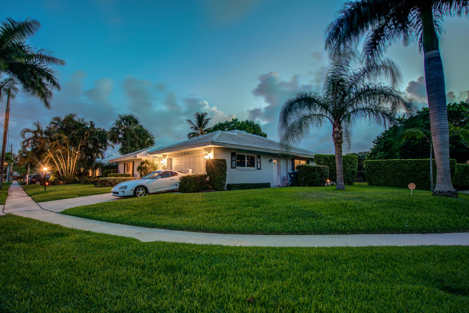 1295 Sycamore Terrace Boca Raton, FL 33486 - Photo 24 of 32 Front/Corner