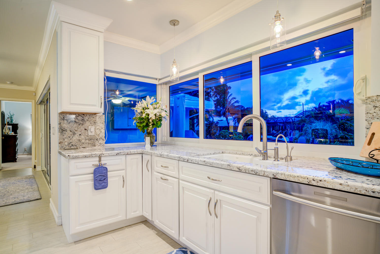 1295 Sycamore Terrace Boca Raton, FL 33486 - Photo 4 of 32 Updated Kitchen