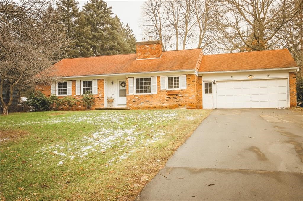 40 Red Barn Circle, Pittsford, NY 14534 Compass