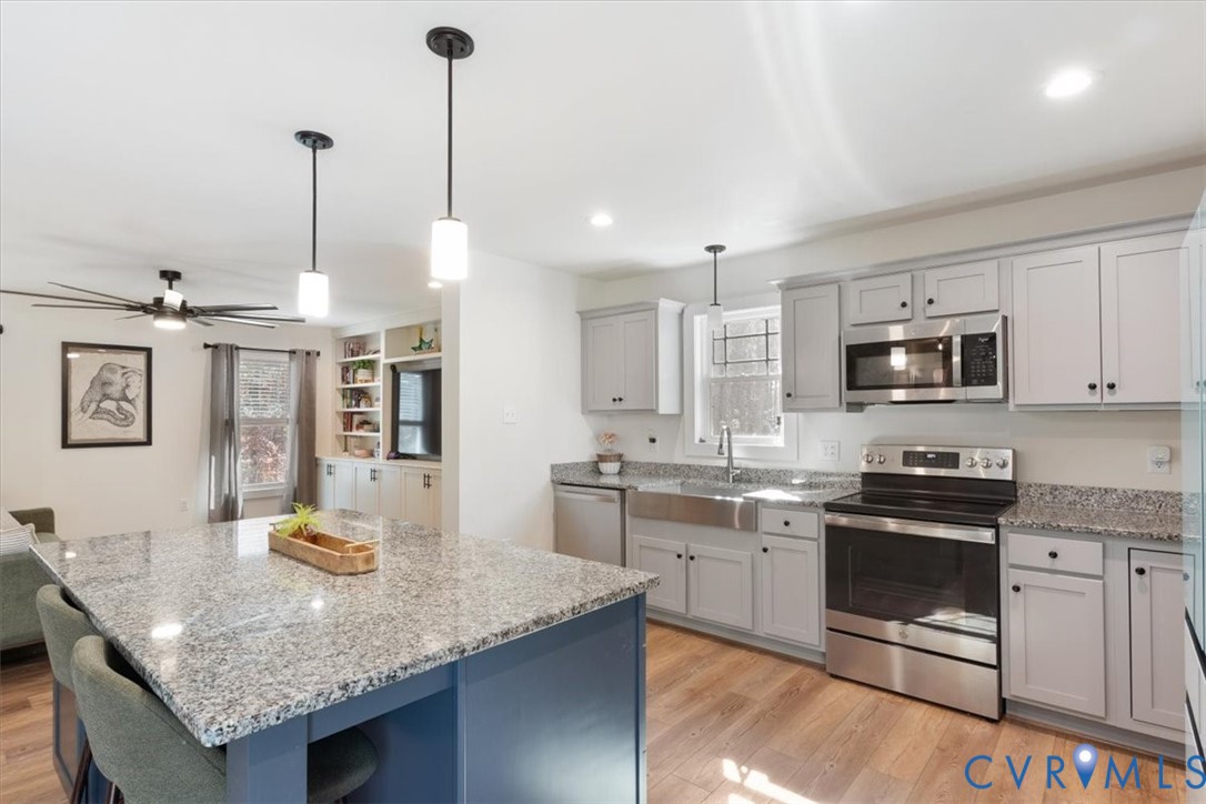 2715 Ballsville Road Powhatan, VA 23139 - Photo 15 of 30 Kitchen featuring stainless steel appliances, deco