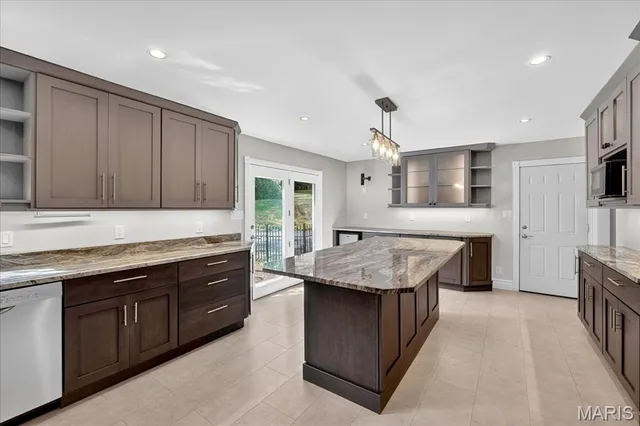 $672,111 | 1685 Ansonborough Drive, Chesterfield, MO 63017