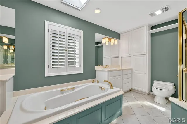 $672,111 | 1685 Ansonborough Drive, Chesterfield, MO 63017