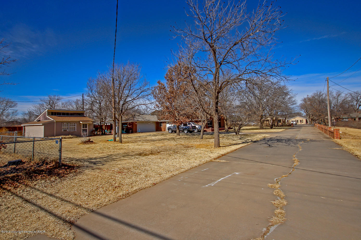 5021 Arden Road Amarillo, TX 79110 - Photo 30 of 38 Backyard and Driveway