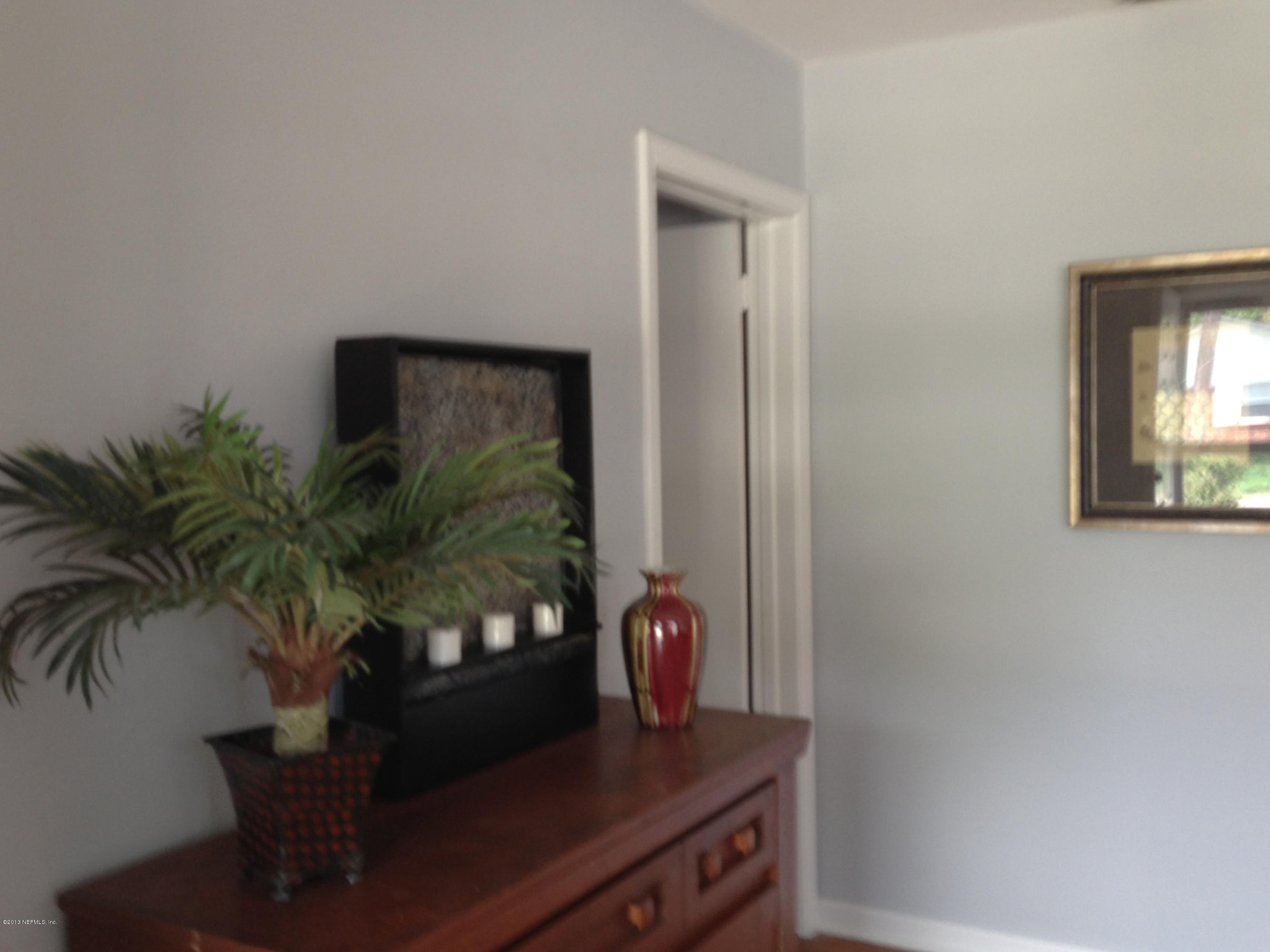 2610 Caladium Road Jacksonville, FL 32211 - Photo 2 of 30 LR 1