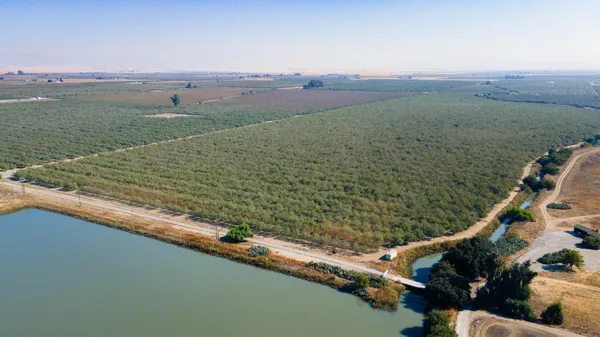 $3,050,000 | 1 Buchanan Hollow Road, Le Grand, CA 95333