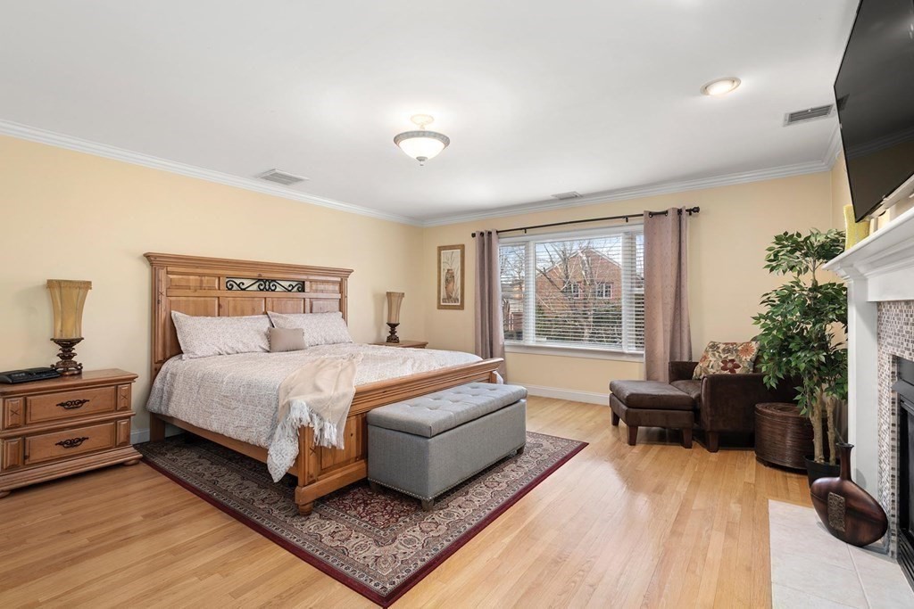 9 Goodnough Road Brookline, MA 02467 - Photo 13 of 27