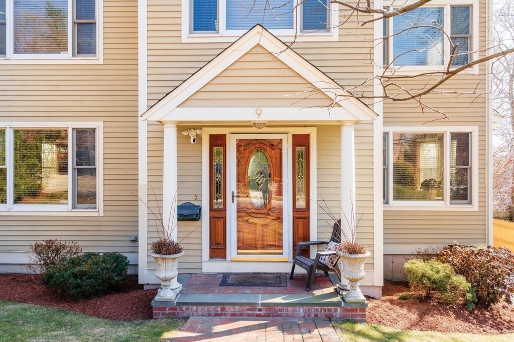 9 Goodnough Road Brookline, MA 02467 - Photo 3 of 27
