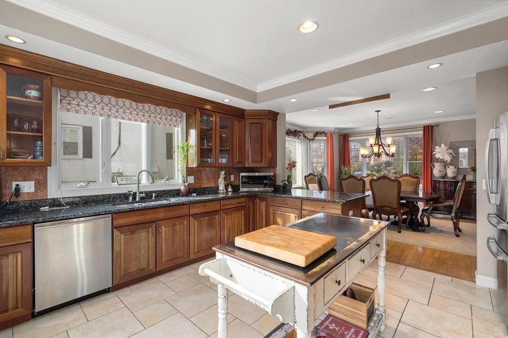 9 Goodnough Road Brookline, MA 02467 - Photo 8 of 27