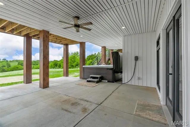 $899,900 | 22206 Tree Farm Road, Hermann, MO 65041