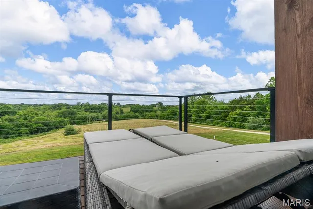 $899,900 | 22206 Tree Farm Road, Hermann, MO 65041