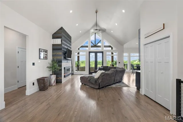 $899,900 | 22206 Tree Farm Road, Hermann, MO 65041