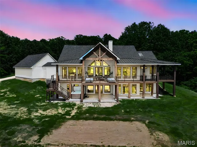 $899,900 | 22206 Tree Farm Road, Hermann, MO 65041