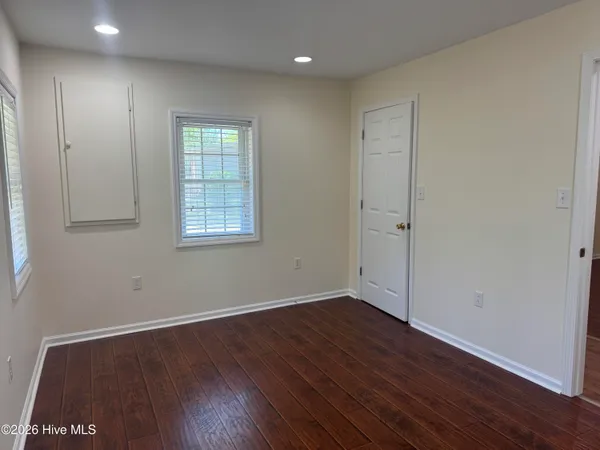 $1,755 | 950 Perrytown Road, New Bern, NC 28562