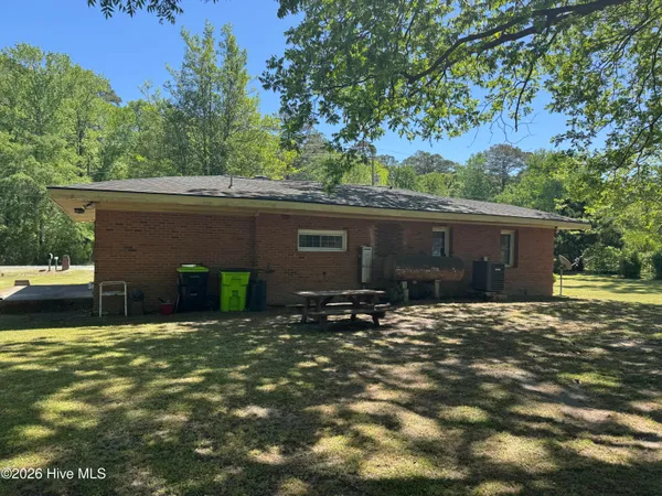 $1,755 | 950 Perrytown Road, New Bern, NC 28562
