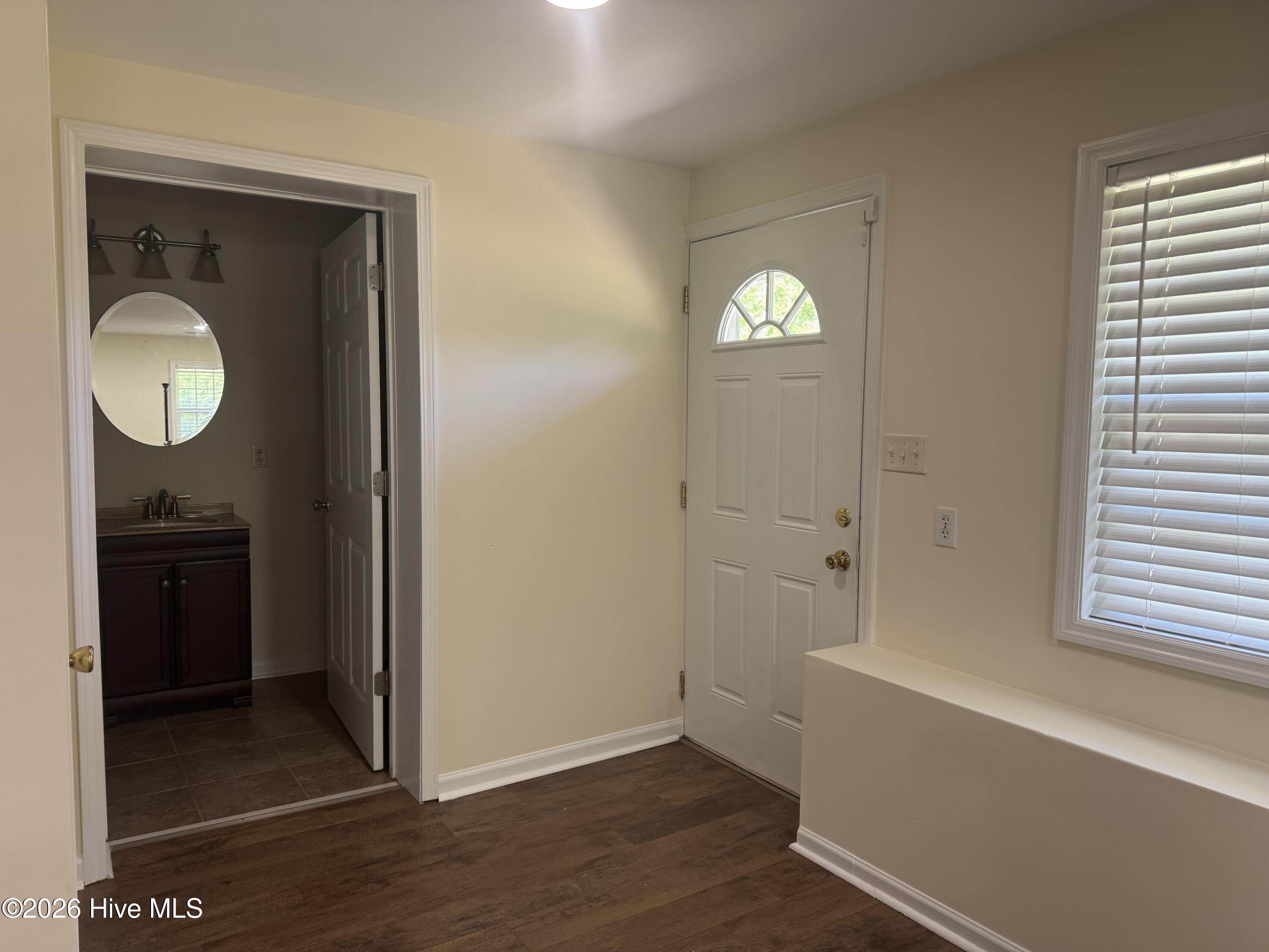 950 Perrytown Road New Bern, NC 28562 - Photo 6 of 21 IMG_7543