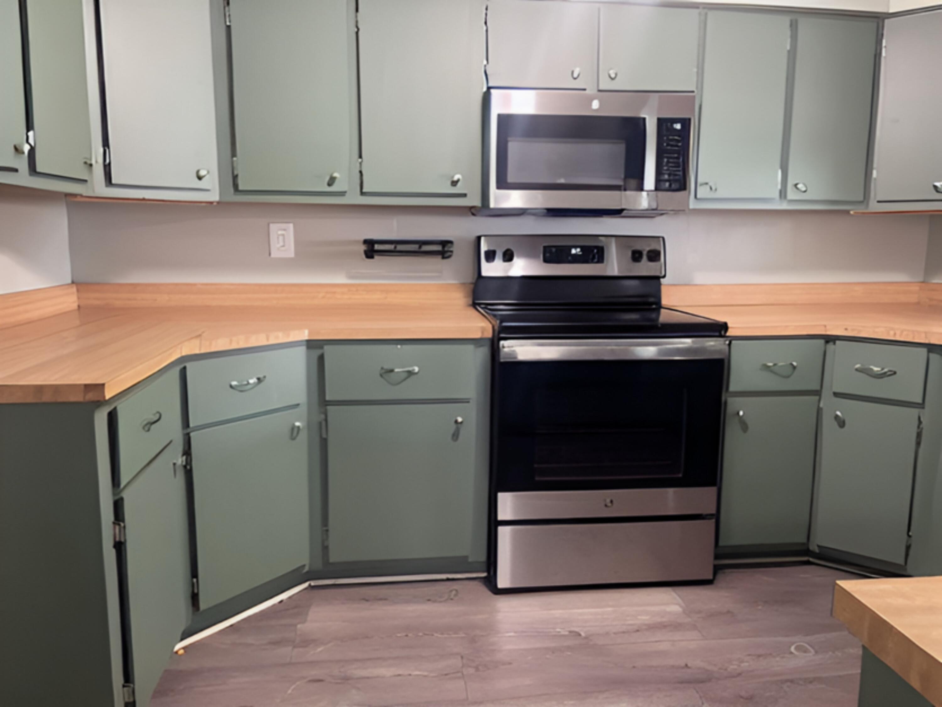 714 East Prairie Ronde Street Dowagiac, MI 49047 - Photo 7 of 14 Kitchen