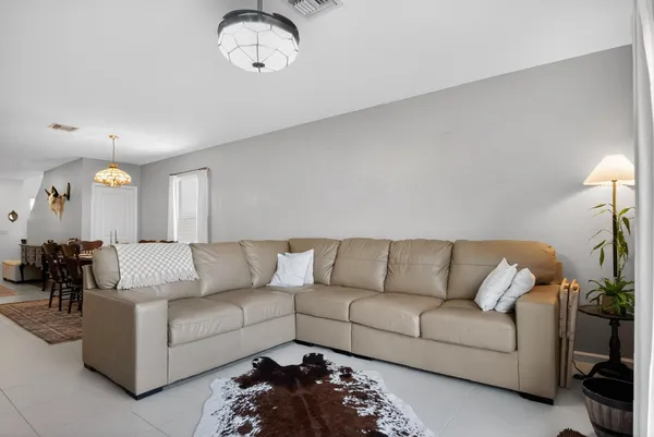 $415,000 | 760 Carlyle Way, Fort Pierce, FL 34947