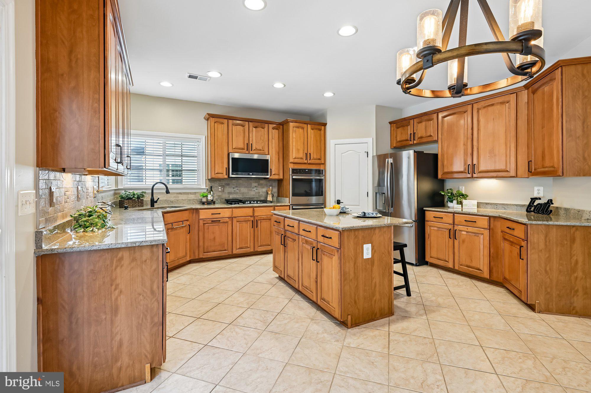 614 Crawfords Ridge Road Odenton, MD 21113 - Photo 8 of 53 Kitchen