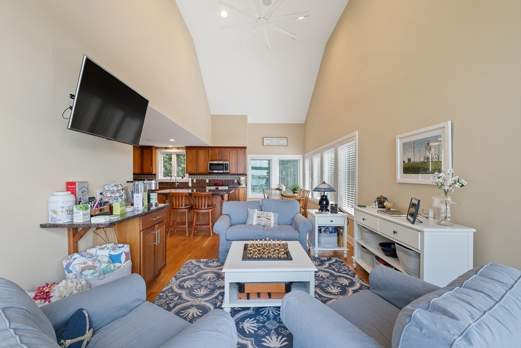 530 Griffin Road Suffield, CT 06093 - Photo 14 of 41