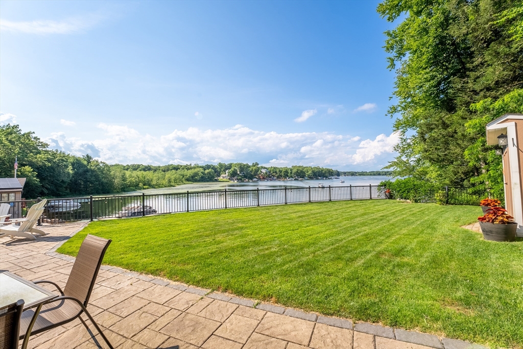 530 Griffin Road Suffield, CT 06093 - Photo 3 of 41