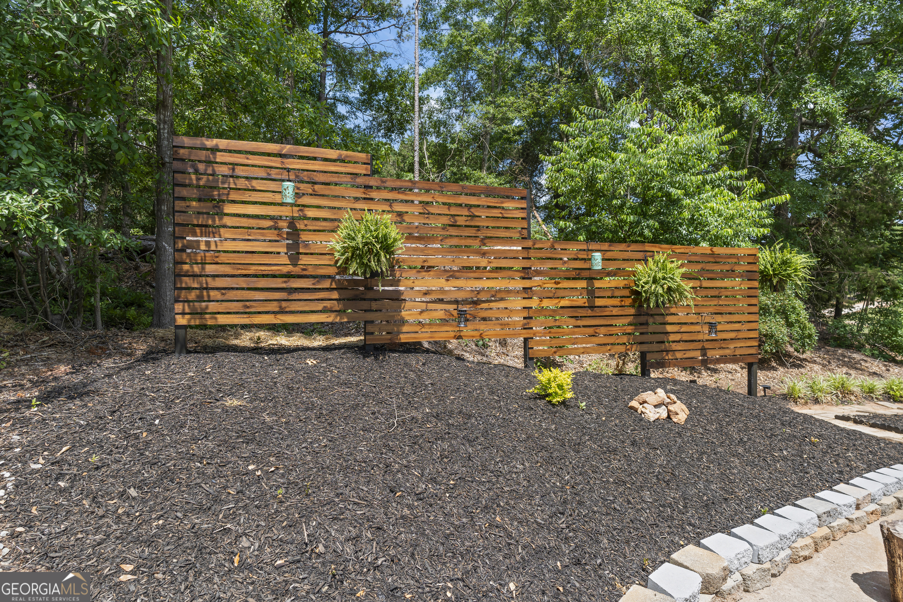 546 Old Beacon Light Road Hartwell, GA 30643 - Photo 4 of 59