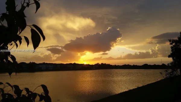 $4,950 | 6814 Northwest 107th Place, Doral, FL 33178