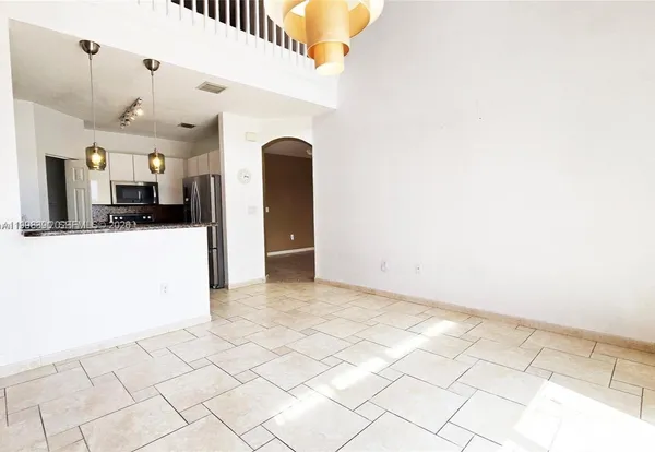 $4,950 | 6814 Northwest 107th Place, Doral, FL 33178