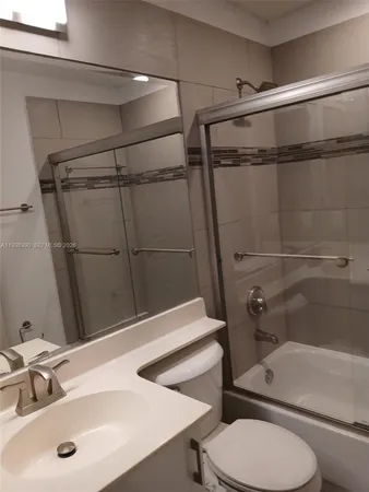 $4,950 | 6814 Northwest 107th Place, Doral, FL 33178