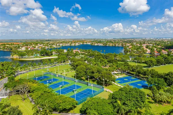 $4,950 | 6814 Northwest 107th Place, Doral, FL 33178