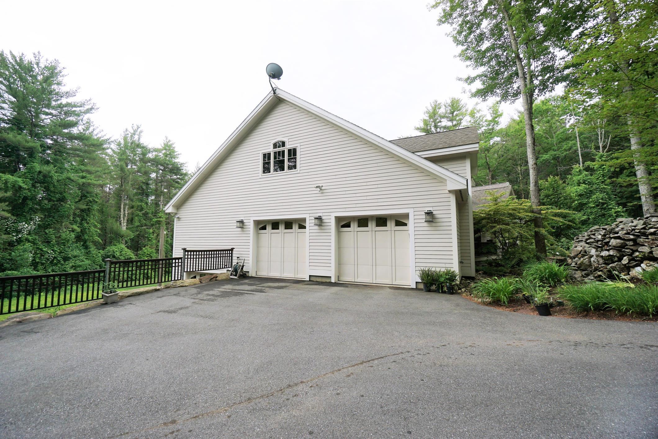 27 Putney Road Dunbarton, NH 03046 - Photo 31 of 37