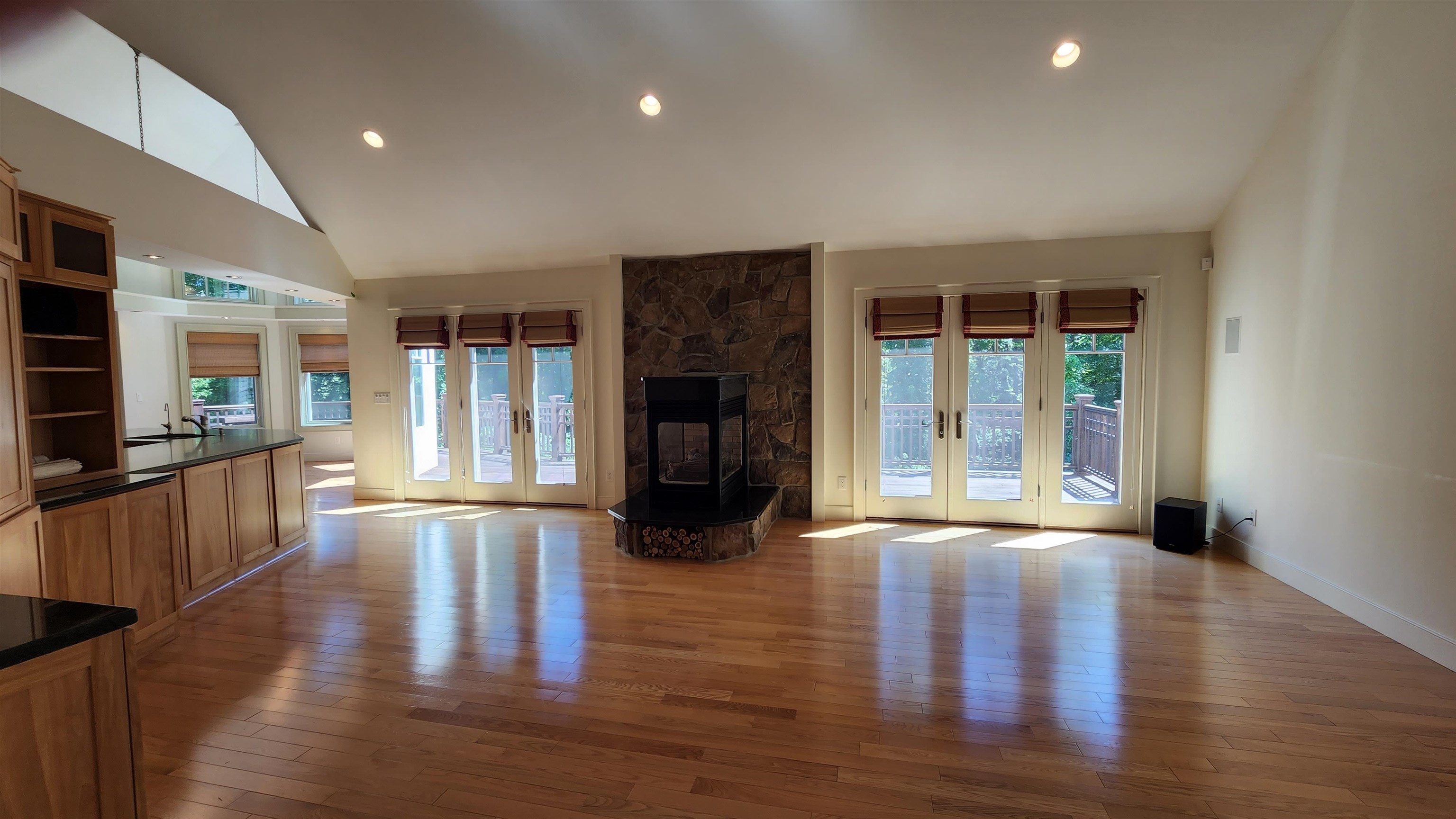 27 Putney Road Dunbarton, NH 03046 - Photo 9 of 37