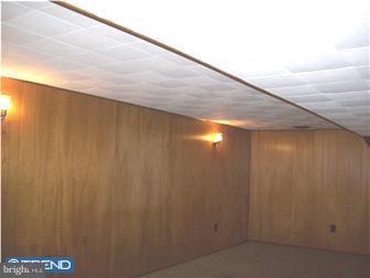 810 Ripley Street Philadelphia, PA 19111 - Photo 12 of 12 Family Room