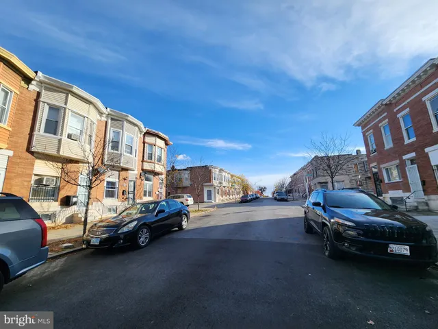 a car parked in front of a building