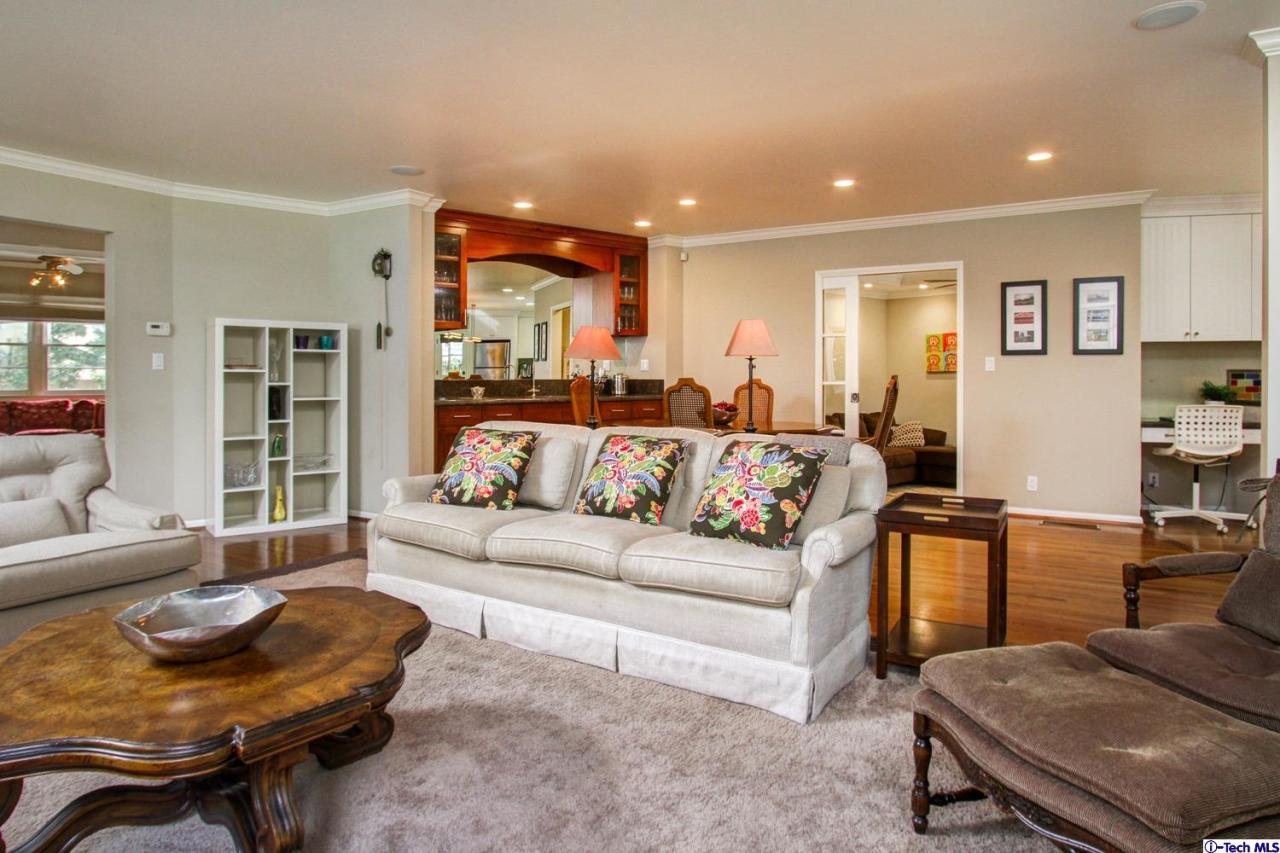 150 Sierra View Road Pasadena, CA 91105 - Photo 7 of 29 a living room with furniture and a couch