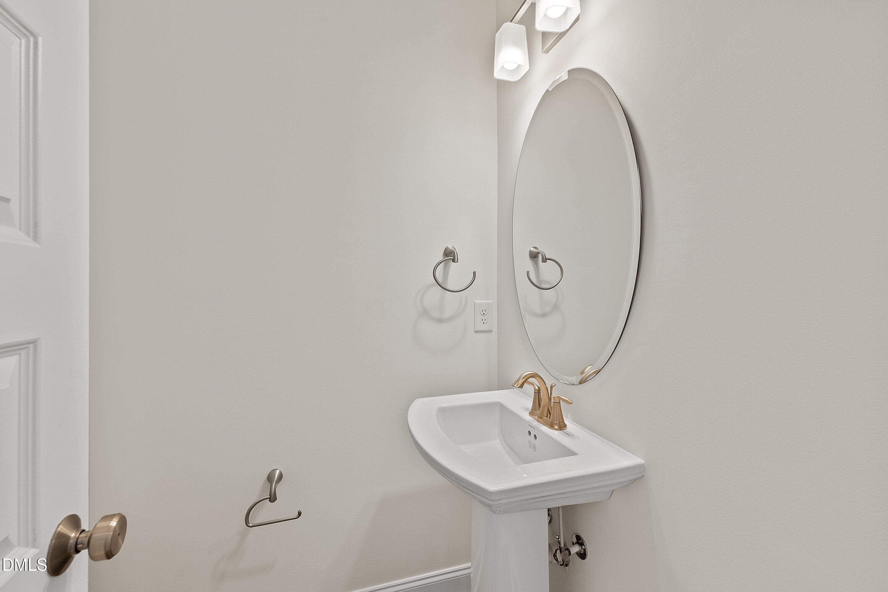 134 West Victoria Rdg Drive, Unit 22 Selma, NC 27576 - Photo 22 of 29 Representational