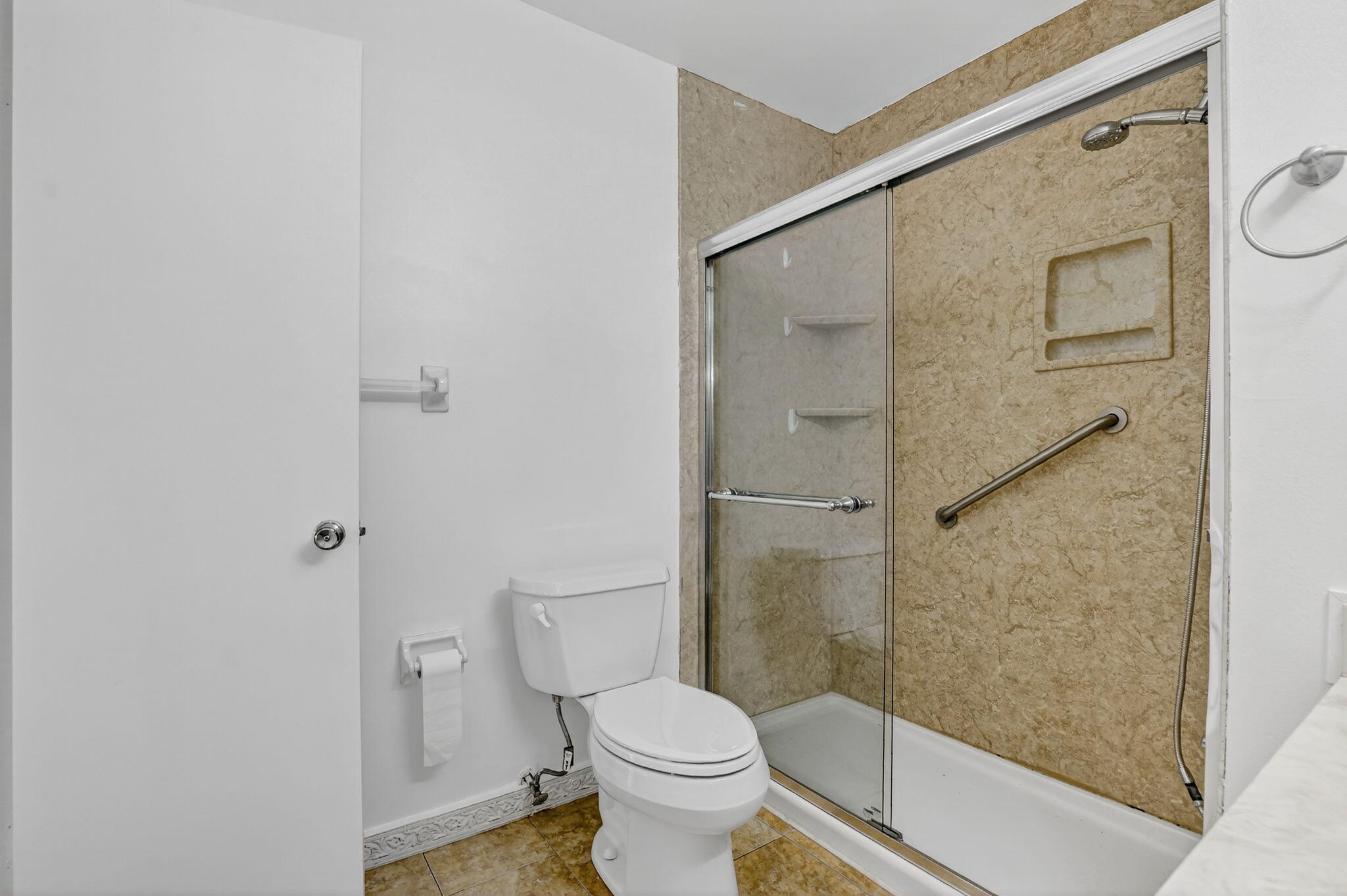 8747 Warwick Drive Boca Raton, FL 33433 - Photo 25 of 38 Master Bathroom w/Walk-in Shower