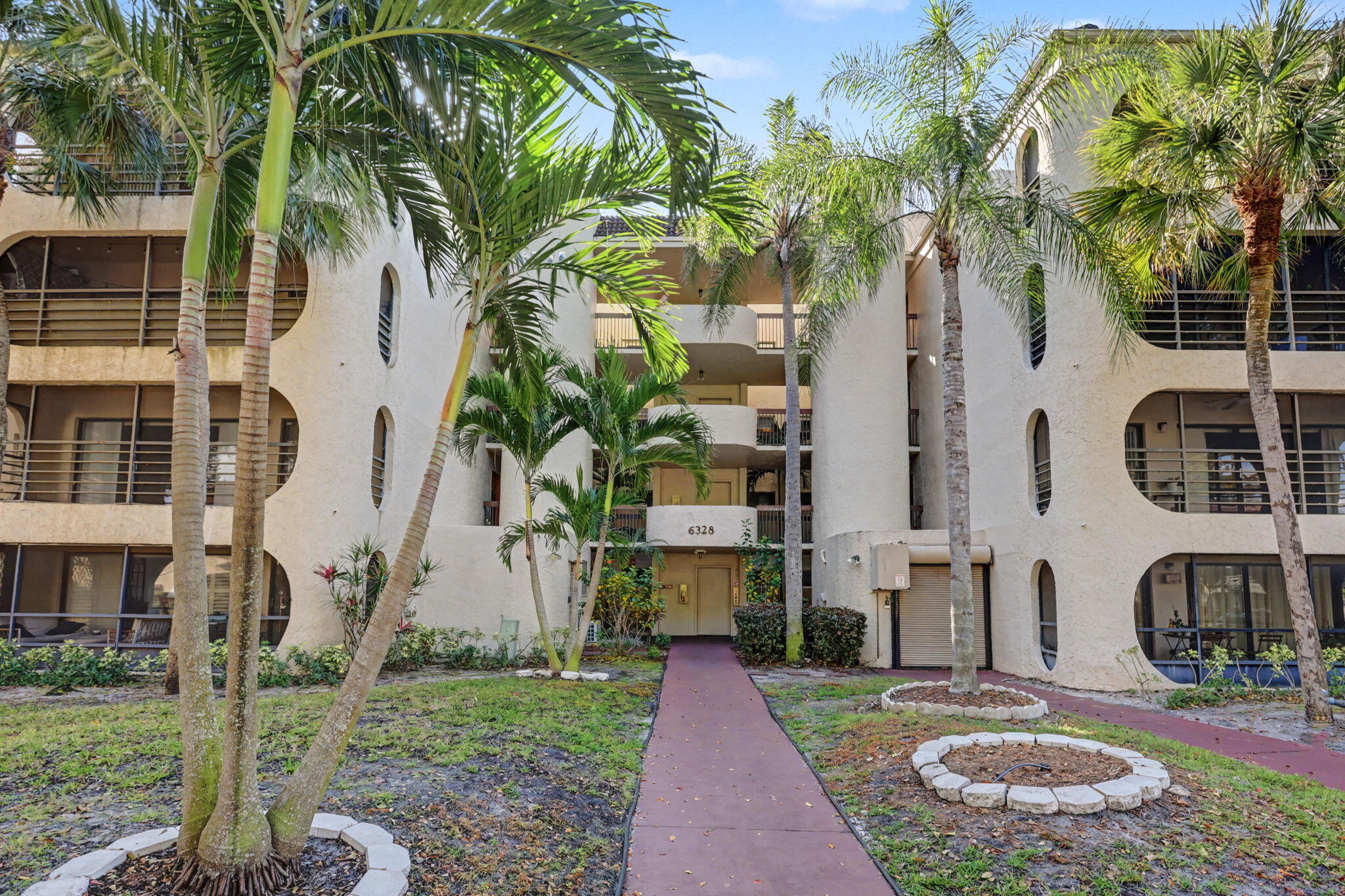6328 Longboat Lane West, Unit 403 Boca Raton, FL 33433 - Photo 15 of 16 1-web-or-mls-0E2A1960