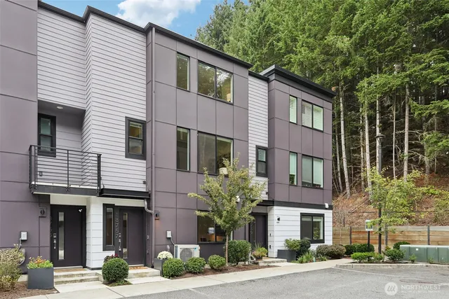 $774,500 | 18757 76th Avenue West, Lynnwood, WA 98026