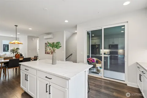 $774,500 | 18757 76th Avenue West, Lynnwood, WA 98026