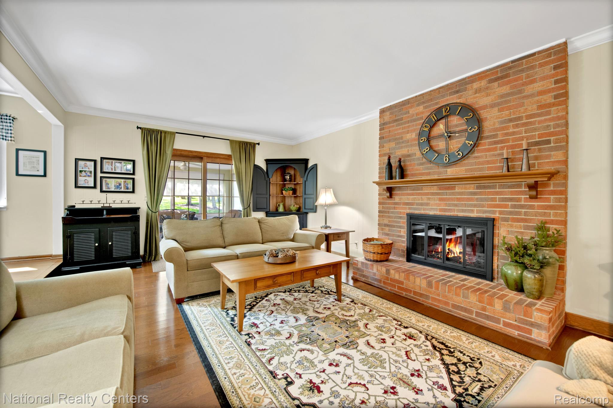 855 Bridgestone Drive Rochester, MI 48309 - Photo 20 of 41 Family room