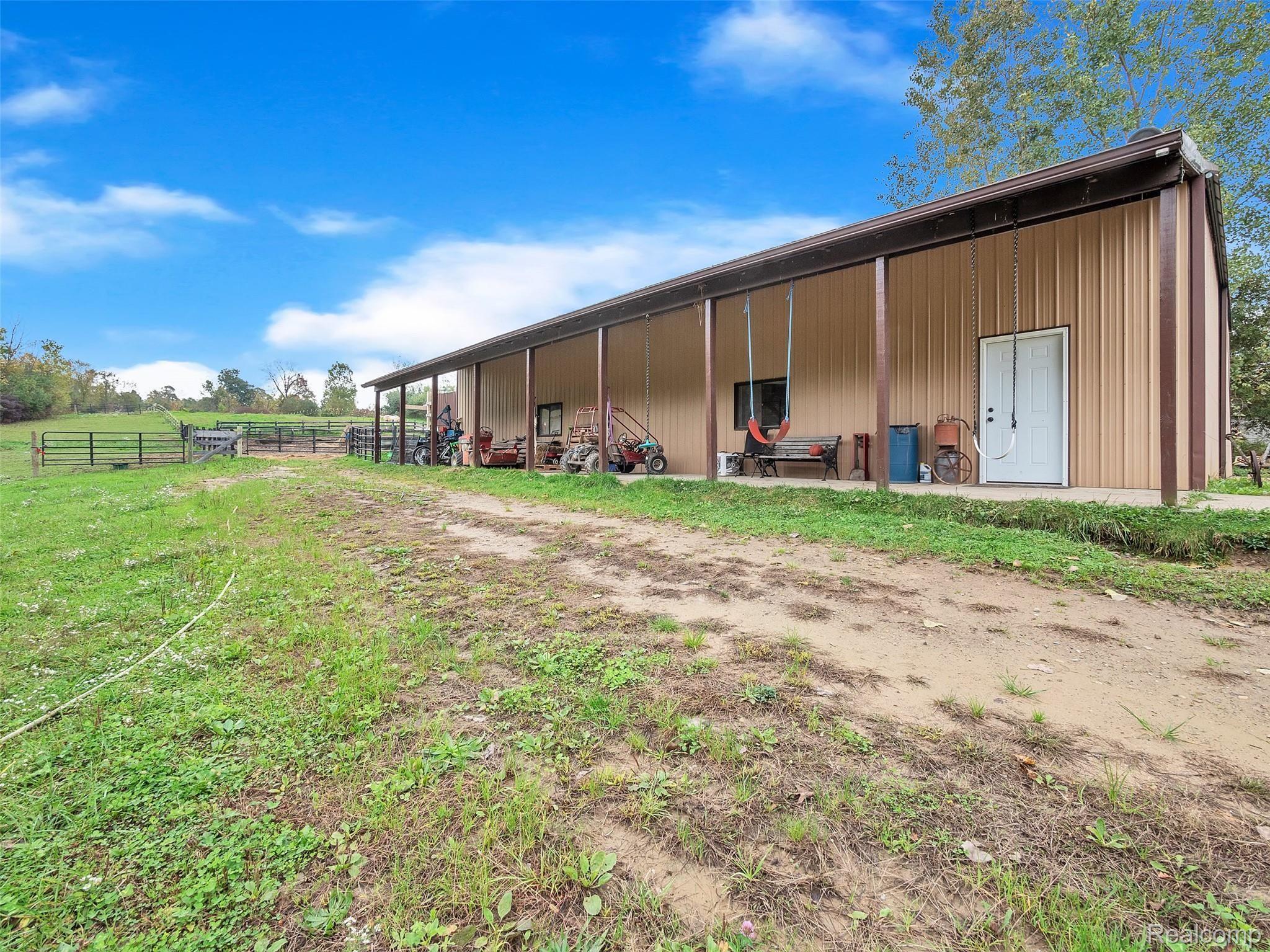 142 Gray Road Lapeer, MI 48446 - Photo 20 of 22 46-142 Gray-Windowstill Real Estate Photography-46 (2)(2).jpg
