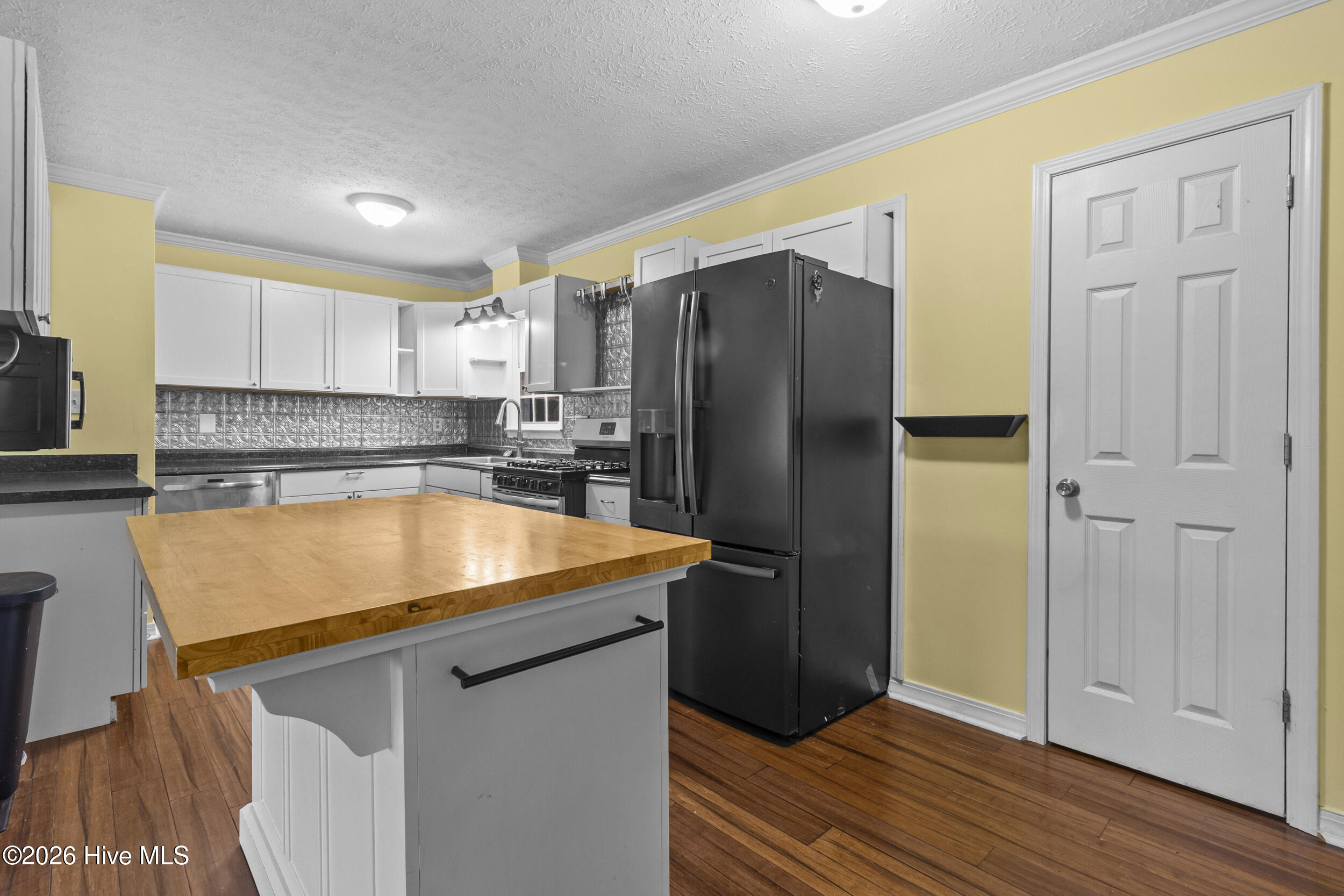 214 Manchester Road Havelock, NC 28532 - Photo 6 of 29 6_img_9051