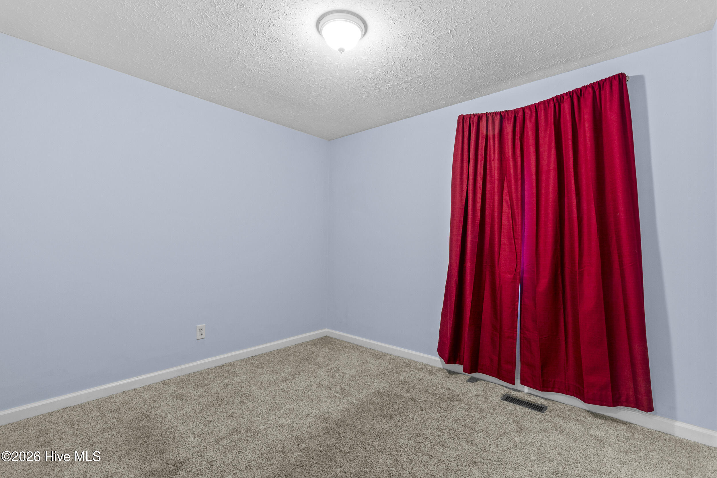 214 Manchester Road Havelock, NC 28532 - Photo 9 of 29 9_img_9060